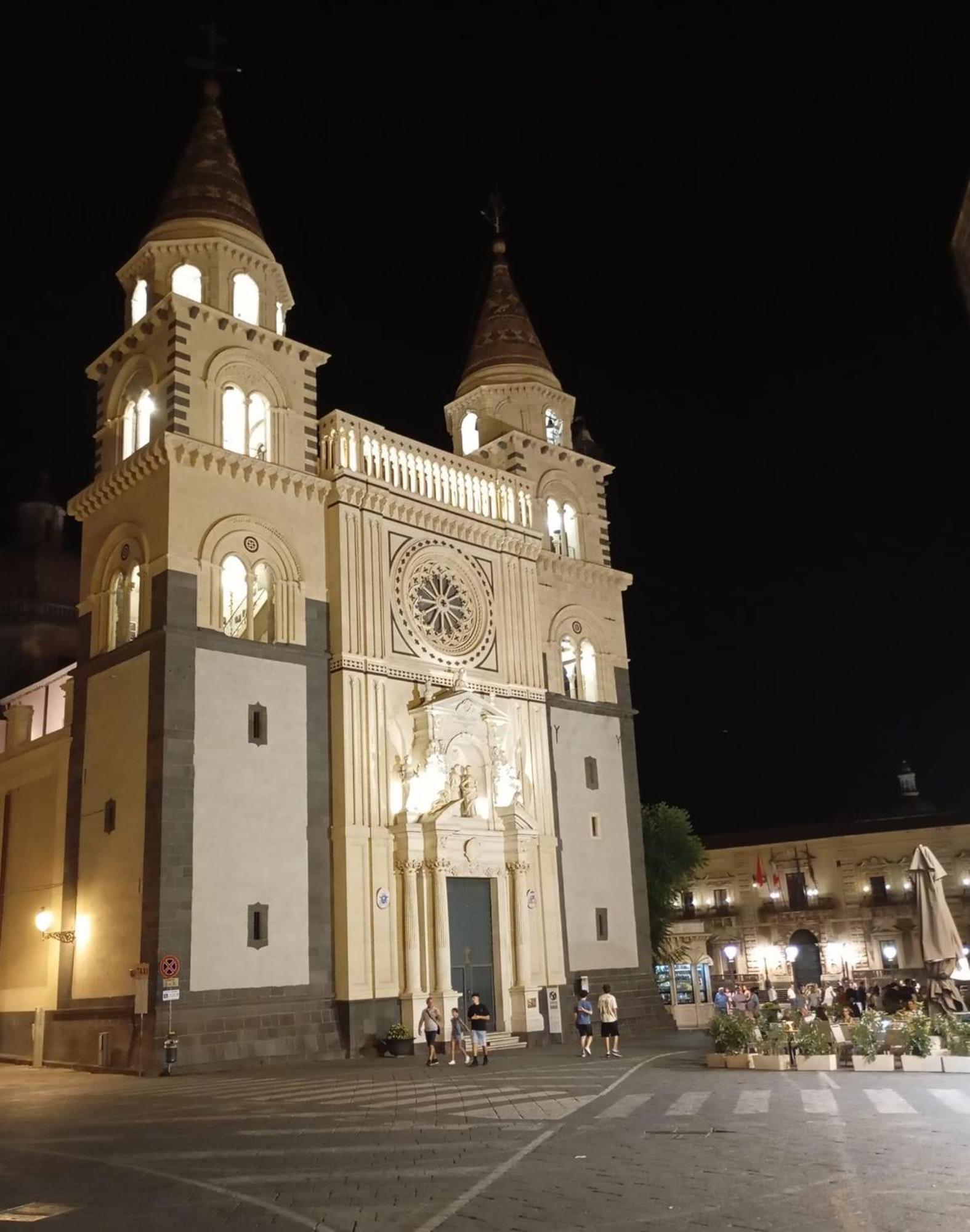 Le 2 Volte Casa Vacanza Acireale Luaran gambar